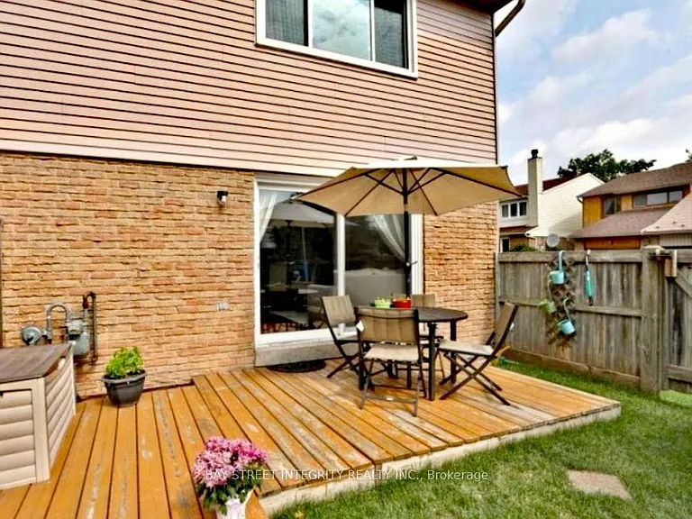 1580 Lancaster Dr #29 — Photo 13