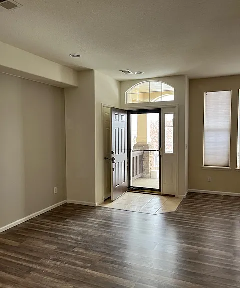 1437 Turnberry Dr — Photo 6