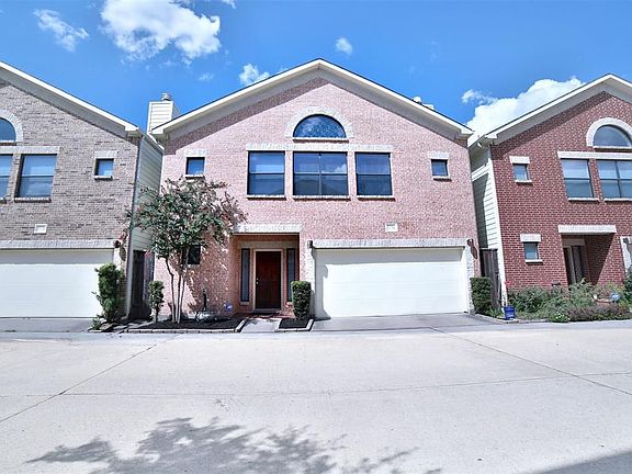 3rd image of 3734 Main Plaza Dr