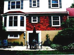 580 Hogarth Ave, Waterford, MI