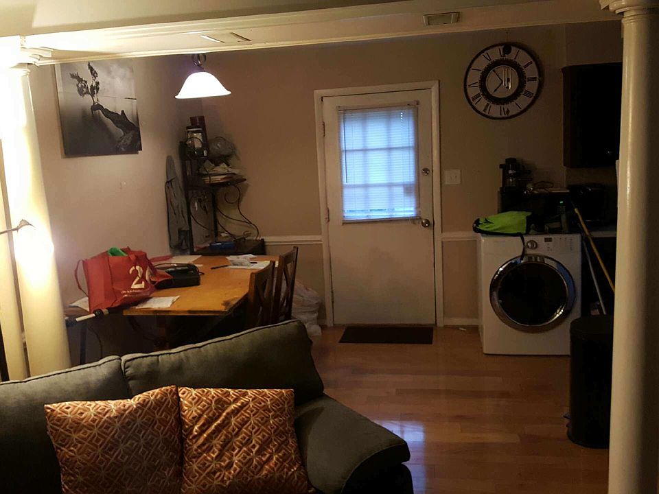 2nd image of 3218 Hillcrest Ave NW