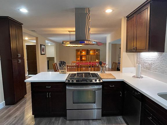 4th image of 3369 Monterosa Dr