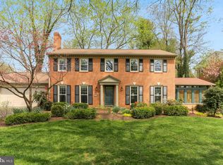 9017 Rouen Ln, Potomac, MD 20854