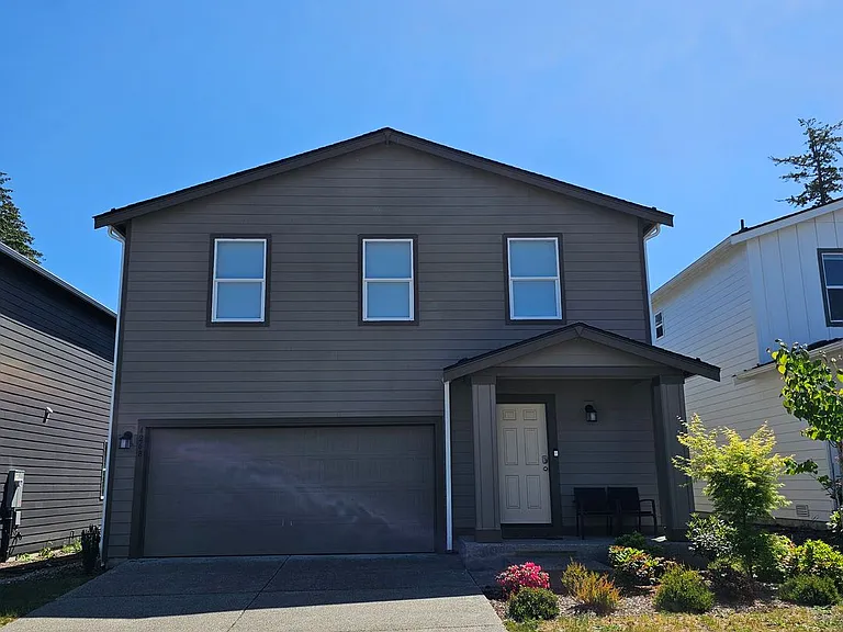 4268 SE Elijah Ct — Photo 1