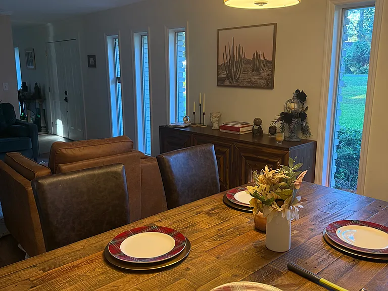702 E Pinetree Blvd — Photo 15