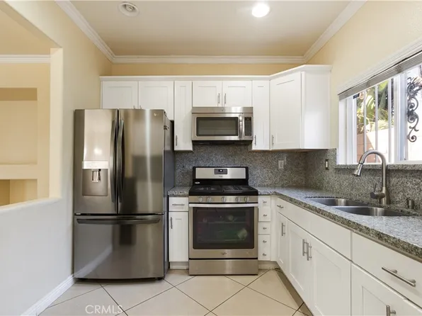 7032 Dinwiddie St, Downey, CA 90241