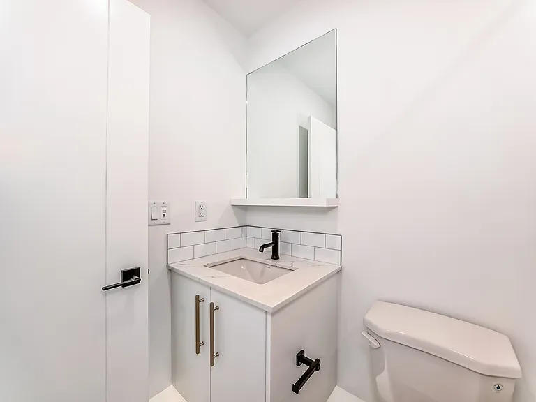 606 Broadcast Ave SW #8375 — Photo 42