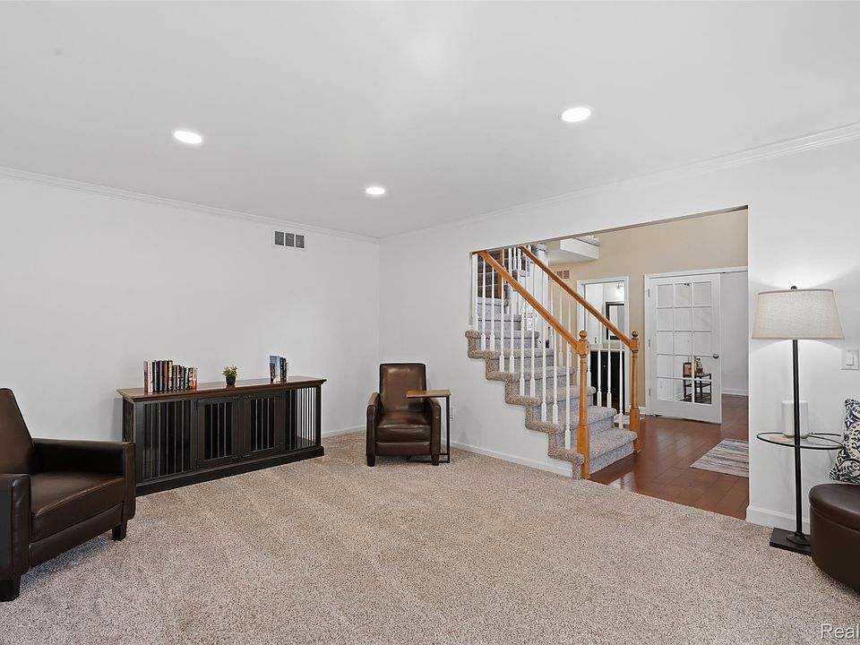 48098 Covington Ct, photo 9