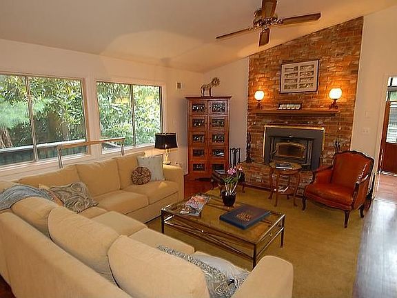 Living Room w/Fireplace