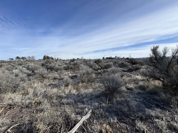Maple Circle Rd, Christmas Valley, OR 97641