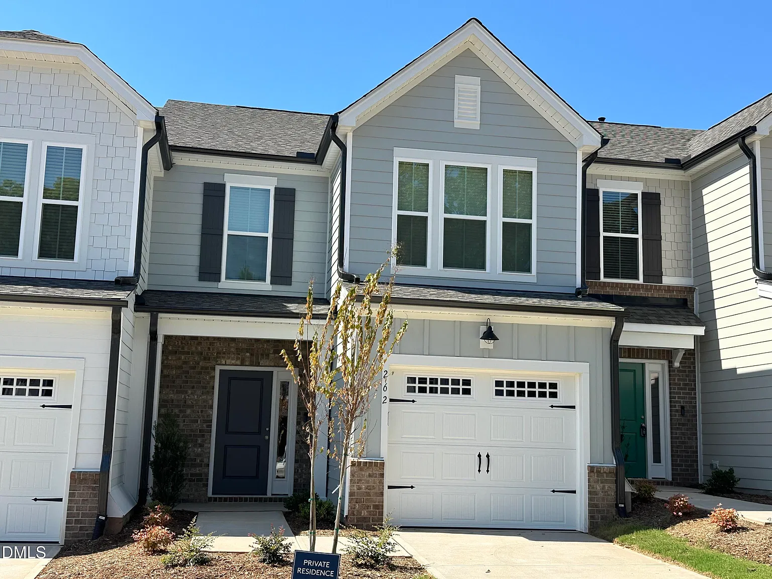 3 bed, 2.5 bath, 1558 sqft, $1,895 — Photo 1