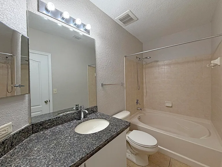 132 SW Peacock Blvd #17-206 — Photo 14