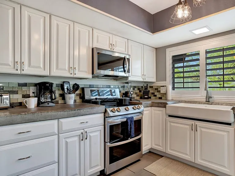 2357 S Davis Cir — Photo 12