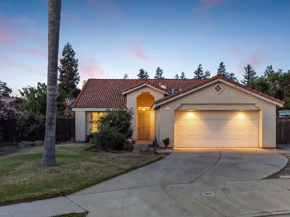 2631 Gamay Ave, Madera, CA 93637