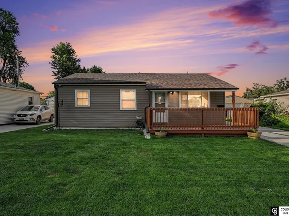 6222 Karen St, Omaha, NE 68117