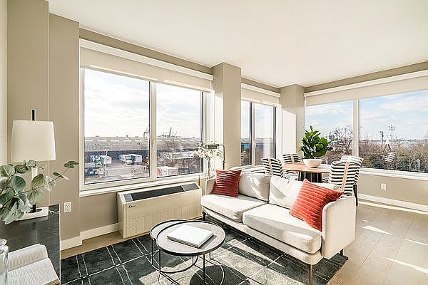 1st image of 15 Bridge Park Dr APT 14D