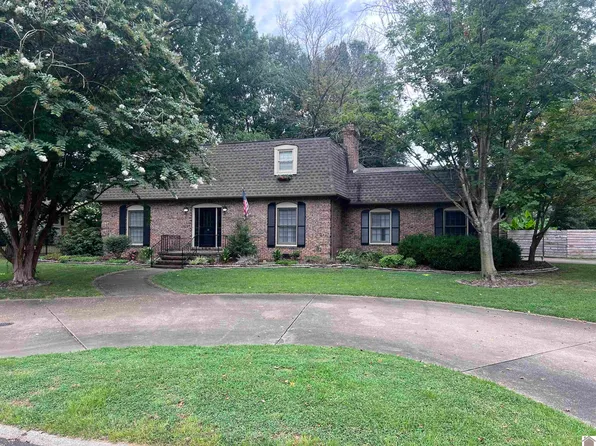 1554 Oxford Dr, Murray, KY 42071