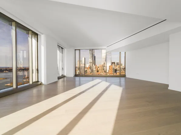 500 West 18th Street W30B image 2 of 33