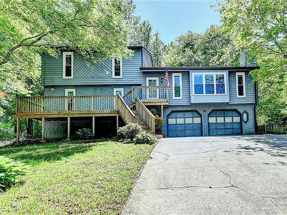 2nd image of 2272 Tapanzee Ln