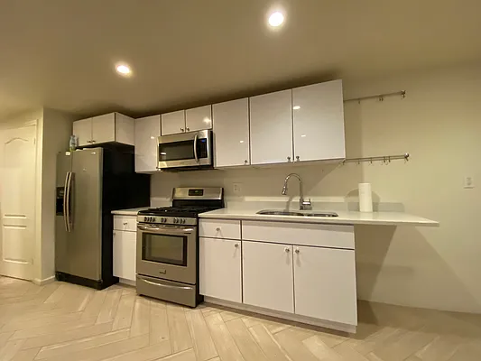 Rented by Simply Brooklyn Realty Inc | media 9