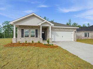 61 Spooner St, Defuniak Springs, FL 32433