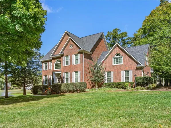 206 Pebble Beach Dr, Mebane, NC 27302