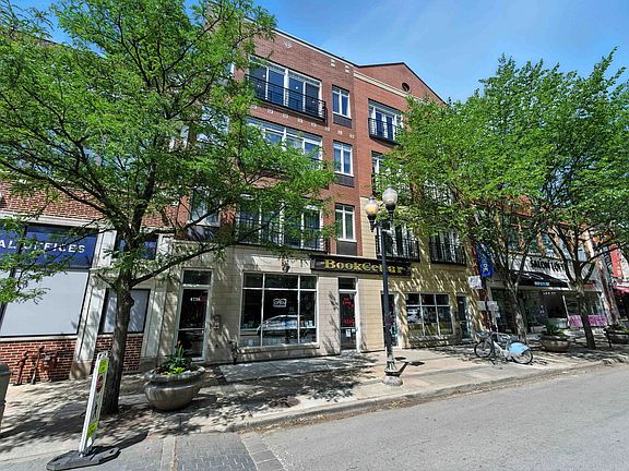 2nd image of 4736 N Lincoln Ave APT 4