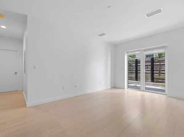 350 Clarkson Avenue image 2 of 25