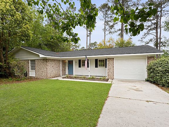 4th image of 18 Canterbury Cir