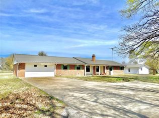 700 Vz County Road 1504, Van, TX 75790