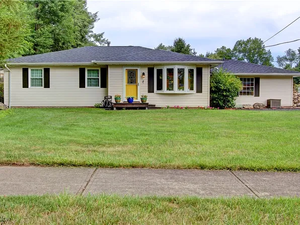 25352 Westwood Rd, Westlake, OH 44145