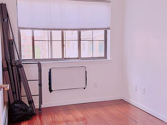 5th image of 144-85 Roosevelt Avenue #5E