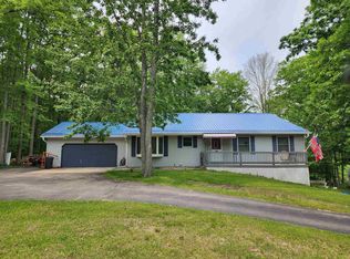 5206 Wolf Ln, Farwell, MI 48622
