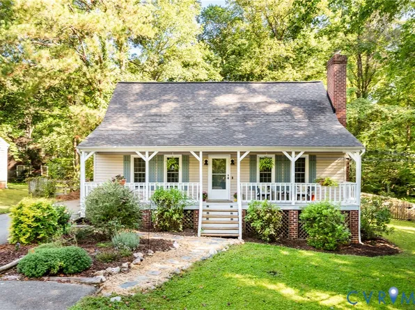 8332 Den Bark Dr, North Chesterfield, VA 23235