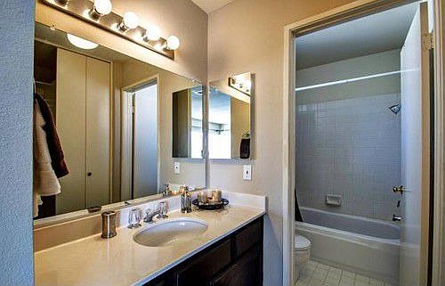 4th image of 3823 Creststone Pl