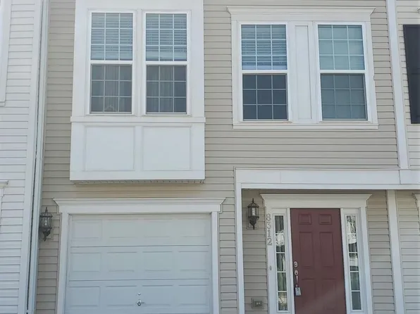 8312 Heritage Crossing Ct, Manassas, VA 20109