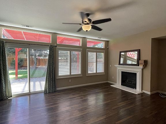 5th image of 2402 Deborah Dr