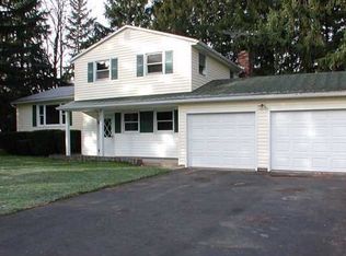 6927 Furnace Rd, Ontario, NY 14519