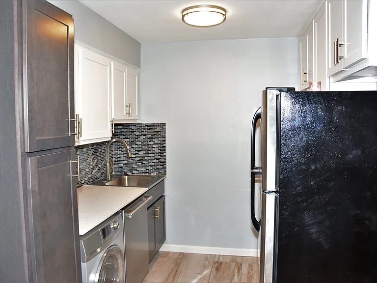 10469 Briarbend Dr #5 — Photo 18