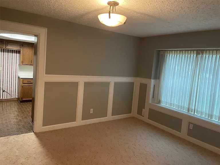 7510 Renmark Ln — Photo 4