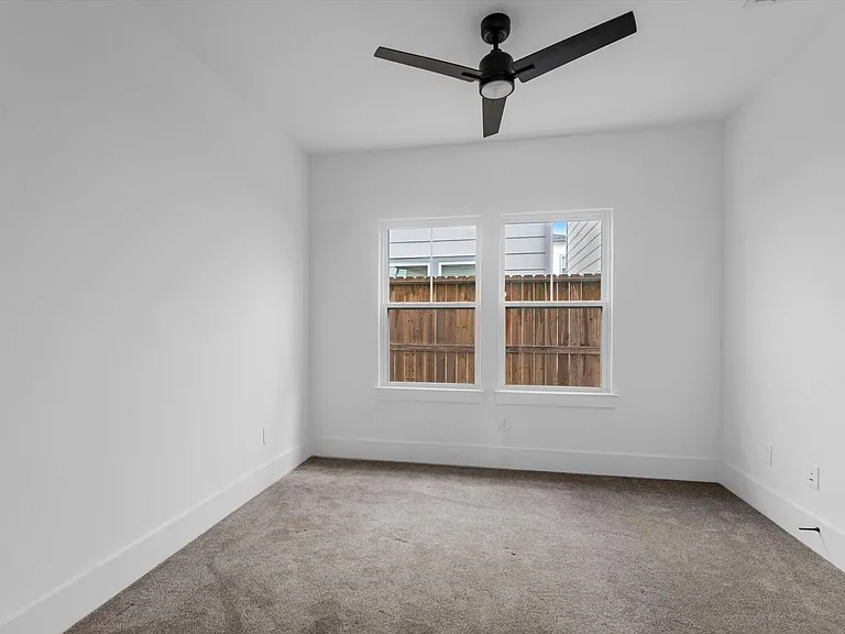 9004 Orange Spring Dr — Photo 19