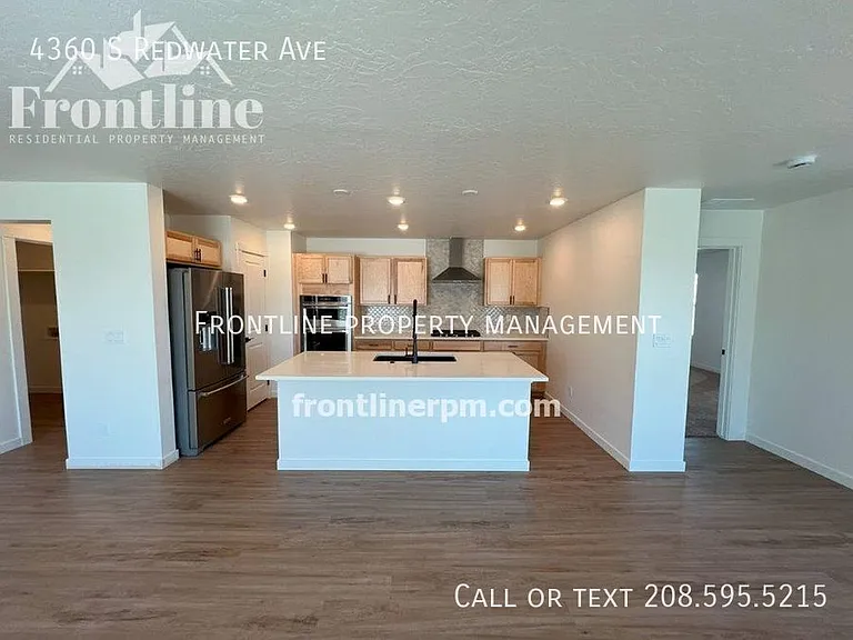 4360 S Redwater Ave — Photo 7