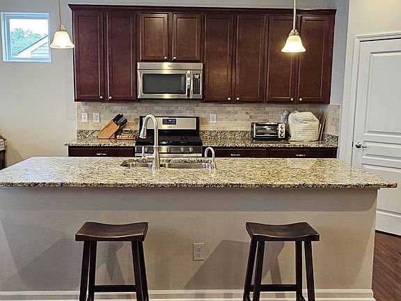 4th image of 326 Bozeman Ct #202