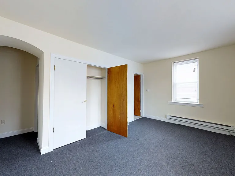 Penn Hall Apartments — Photo 4