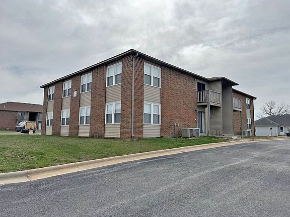 2nd image of 716 Brett Cir #0