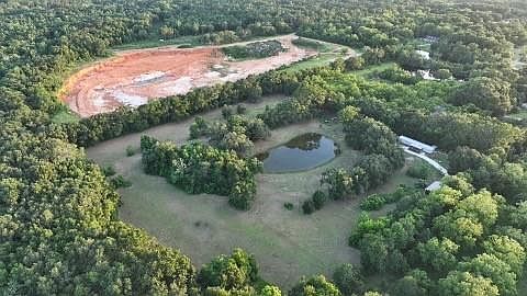 4th image of 9101 McCollough Rd
