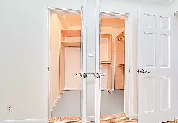 5th image of 850 Amsterdam Ave #G