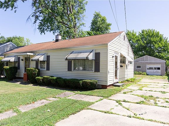 2nd image of 802 Norman Ave
