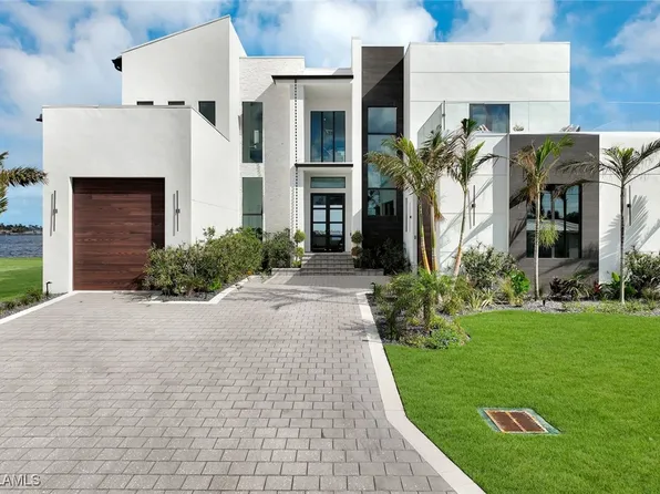 5831 SW 1st Ave, Cape Coral, FL 33914