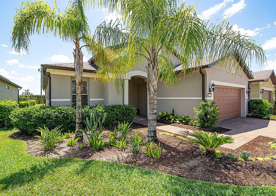 1st image of 676 Cordoba Dr